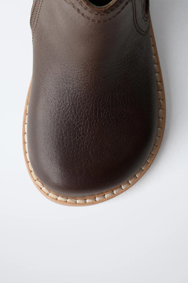 LEATHER CHELSEA BOOTS