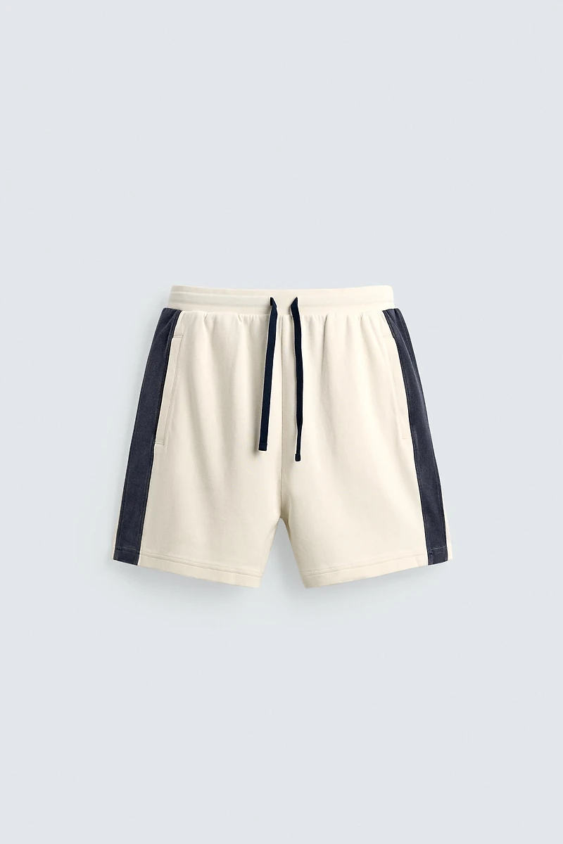 BERMUDA JOGGING BANDES CONTRASTÉES