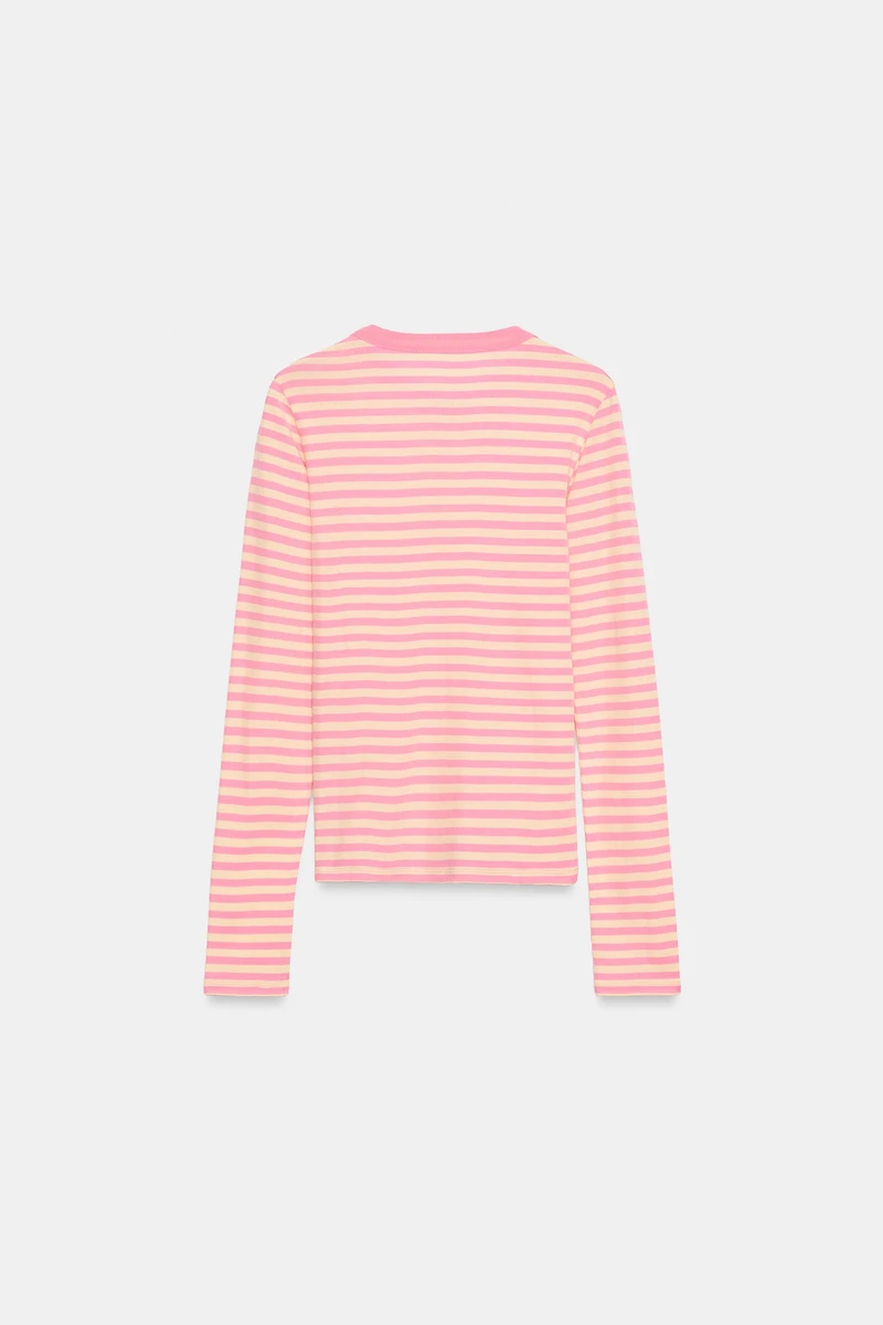 T-SHIRT À BOUTONS ET RAYURES