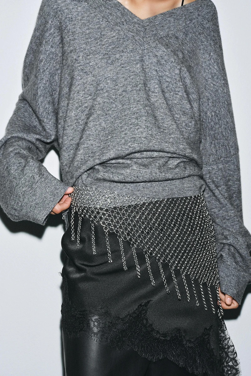 FRINGED RING MESH BELT