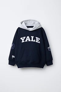 YALE UNIVERSITY™ HOODIE