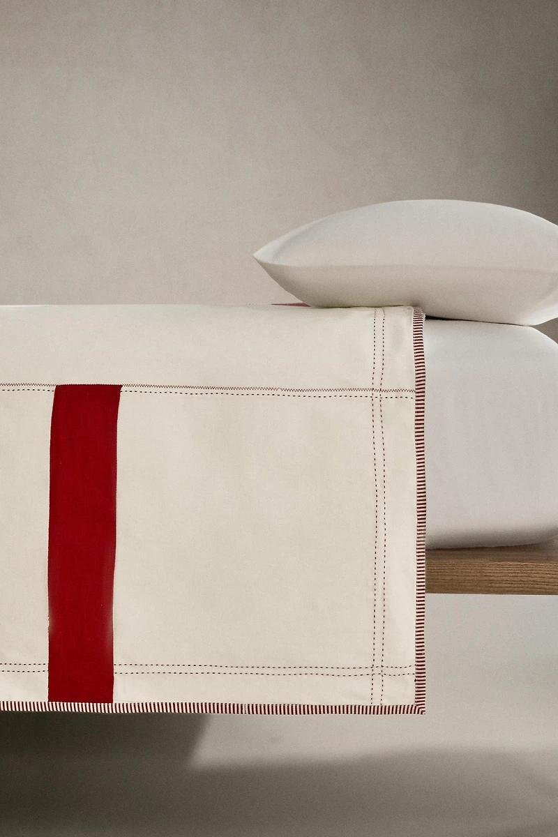 QUILTED CHRISTMAS MULTI-PURPOSE THROW