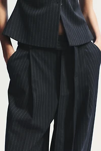 PLEATED BELTED PANTS