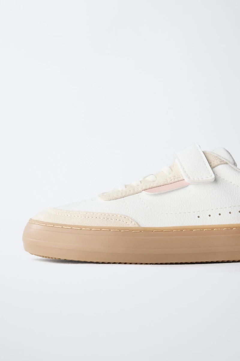 TENNIS OU BASKET BAREFOOT
