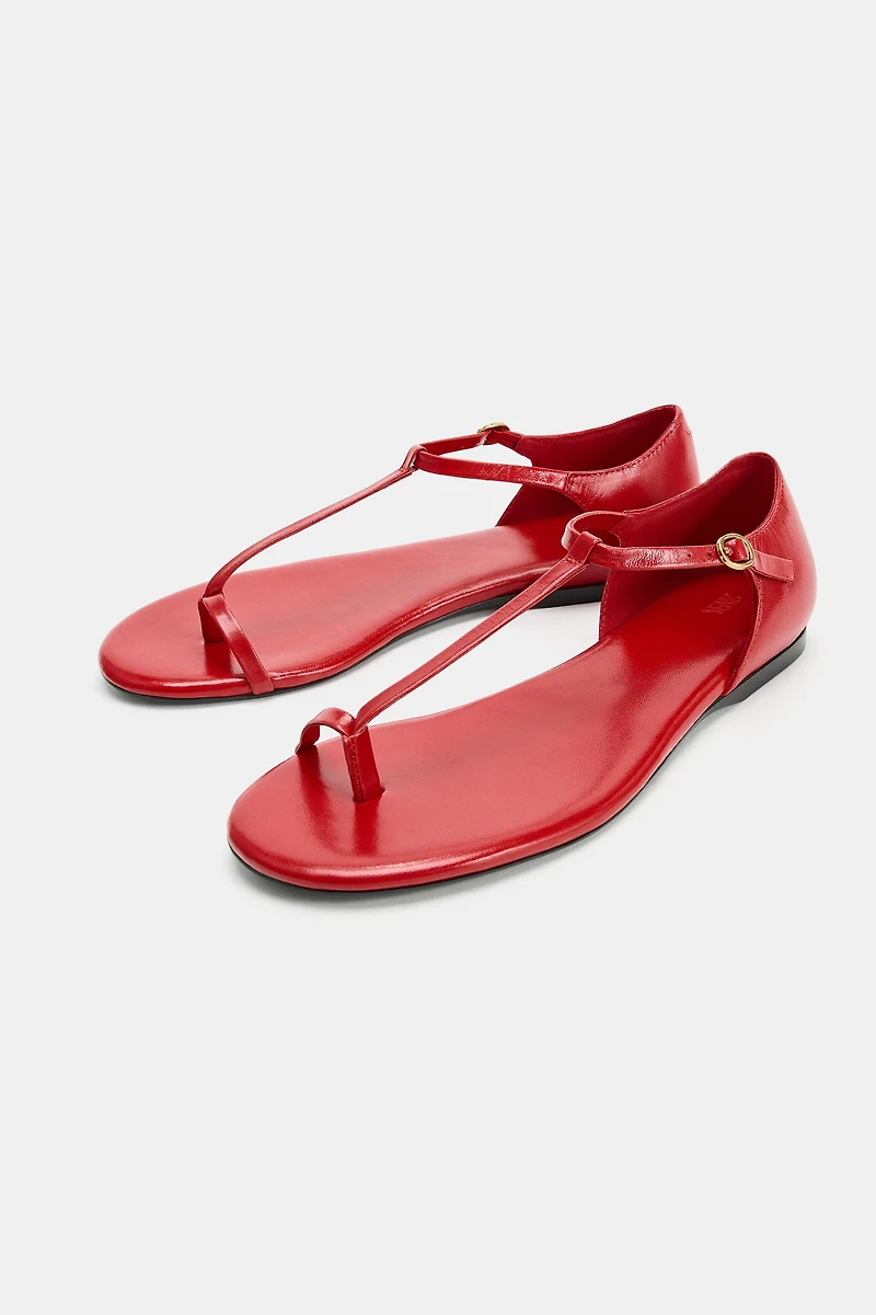 SANDALES PLATES EN CUIR À BRIDES