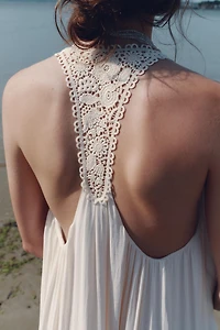 FLOWY DRESS WITH COMBINED BACK