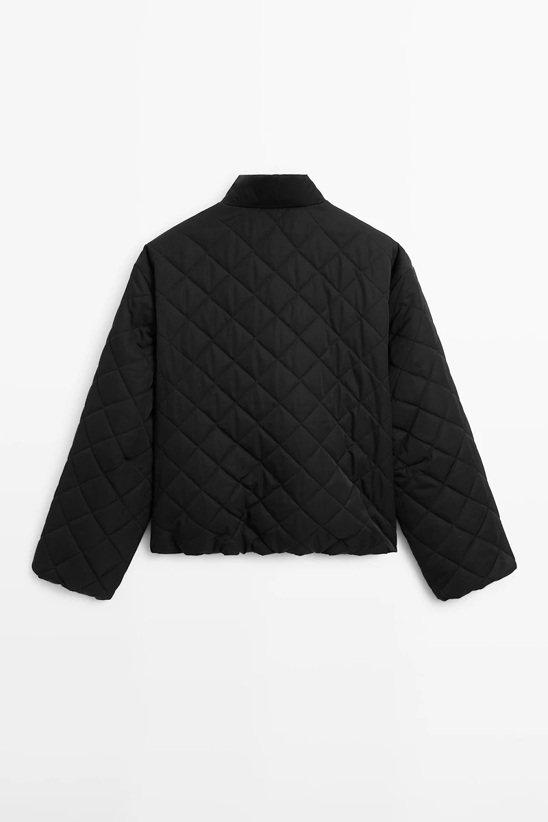 Short water-repellent puffer jacket