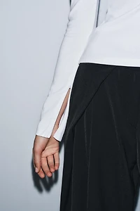 CREPE MOCK NECK T-SHIRT