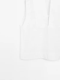 100% linen blouse with seam details