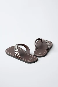 SANDALES À CLOUS