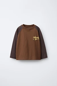 TEXT RAGLAN SLEEVE T-SHIRT