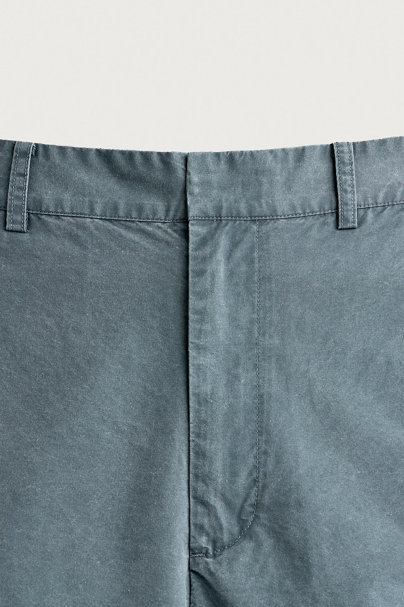 PANTALON DÉLAVÉ COUPE DÉCONTRACTÉE AVEC PATTES