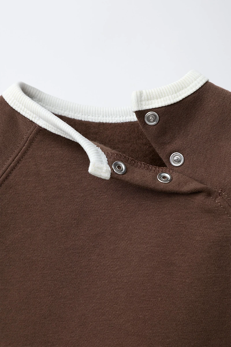 CONTRAST SWEATSHIRT AND PANTS SET