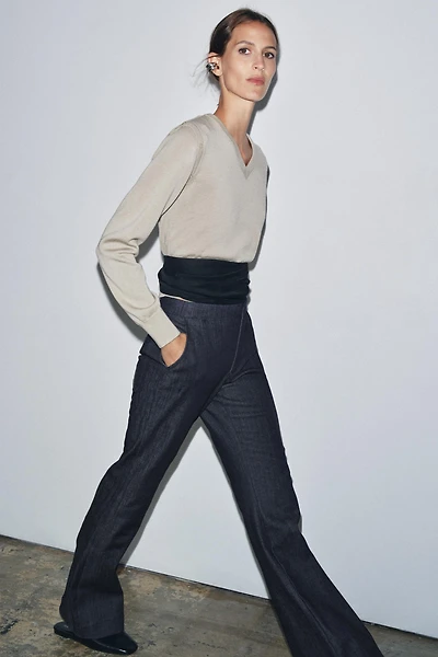 ZW COLLECTION MID-RISE FLARE JEANS