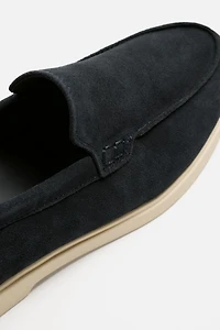CASUAL LEATHER LOAFERS