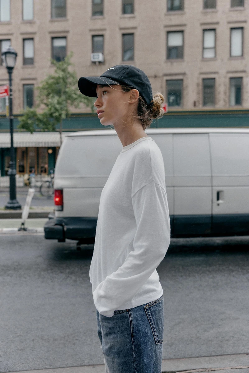 CONTRAST COLLAR T-SHIRT