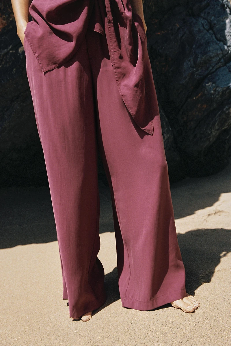 PANTALON LARGE À TAILLE ÉLASTIQUE