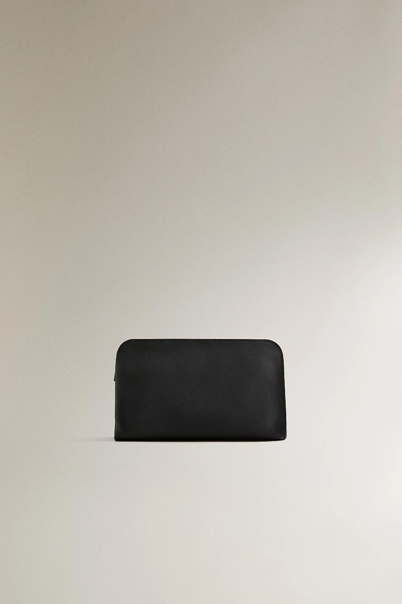 LEATHER MAKEUP BAG