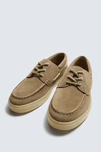 LEATHER BOAT SHOES