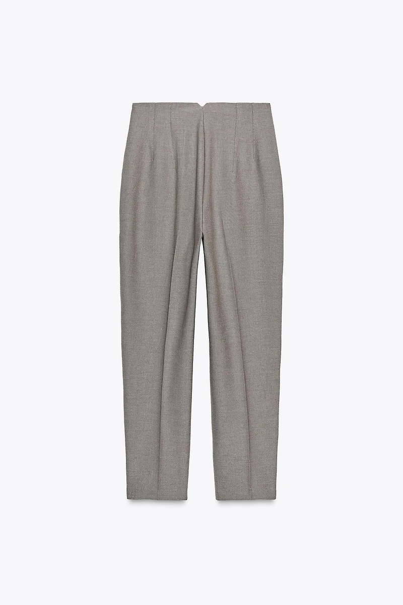 PANTS WITH A HIGH WAIST