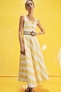 ROBE MI-LONGUE À RAYURES AVEC CEINTURE