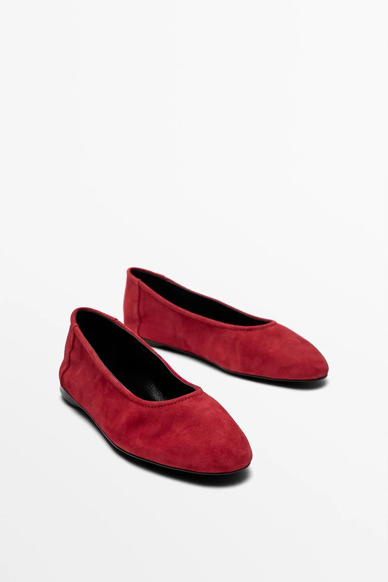 Suede ballerinas with round toe
