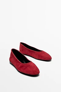 Suede ballerinas with round toe