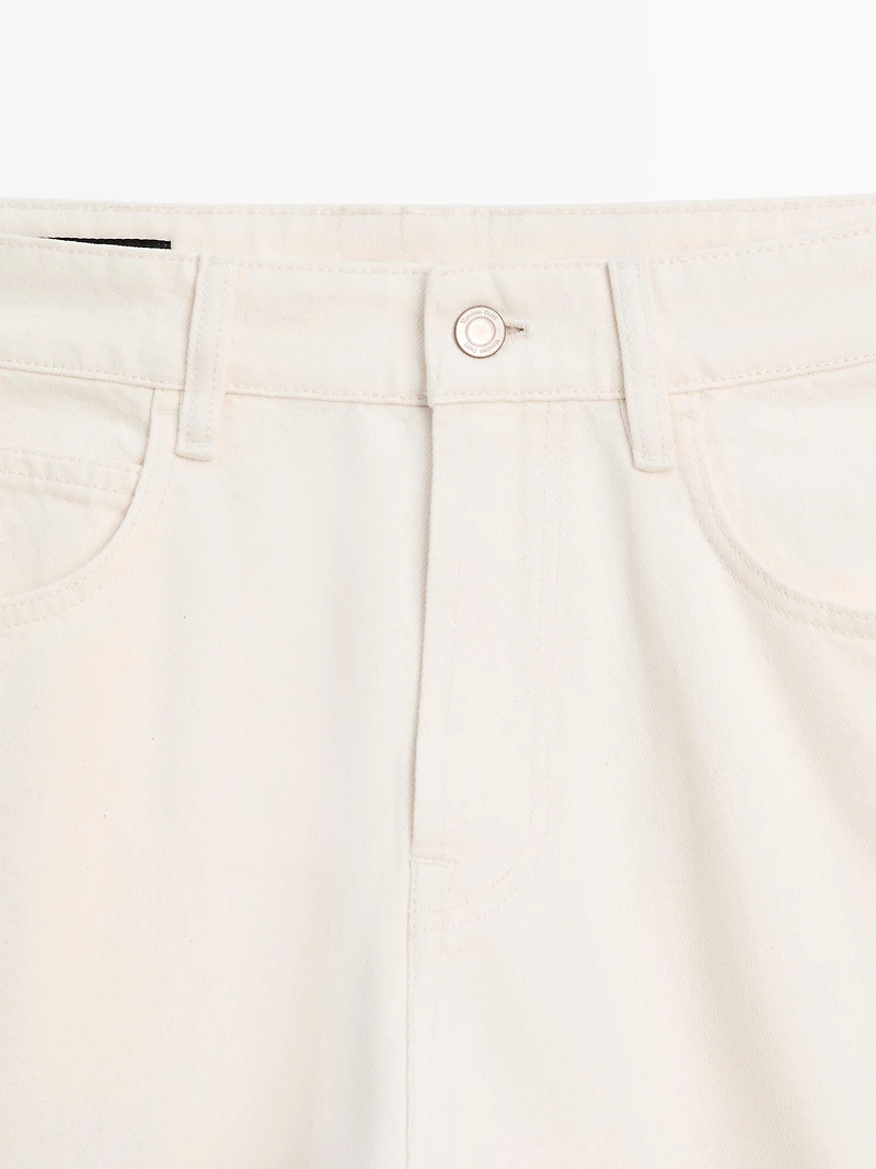 Tapered fit jeans
