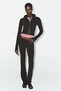 SEAMLESS FLARE PANTS