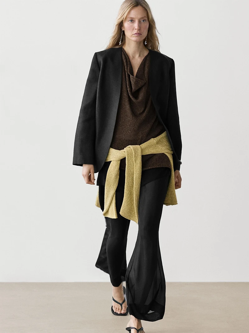Top asymétrique à col drapé