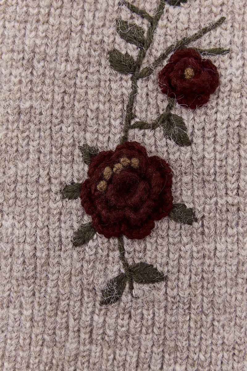 KNIT SCARF WITH FLORAL EMBROIDERY