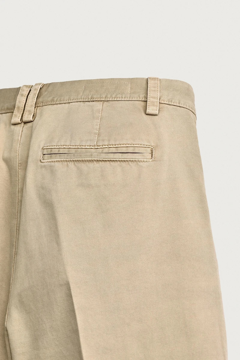 RELAXED-FIT WASHED CHINO PANTS