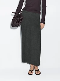 Pleated knit midi skirt