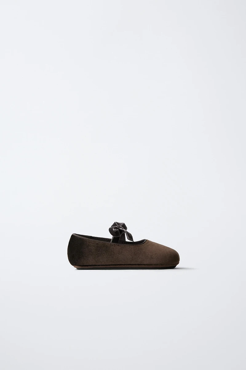 BALLET FLATS WITH BOW