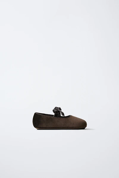 BALLET FLATS WITH BOW