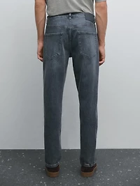 Tapered fit jeans