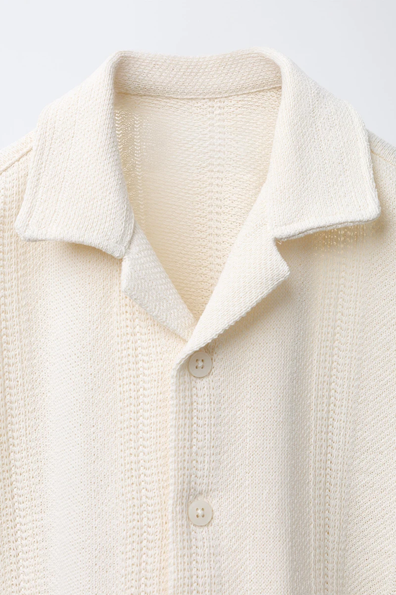 TEXTURED SHIRT