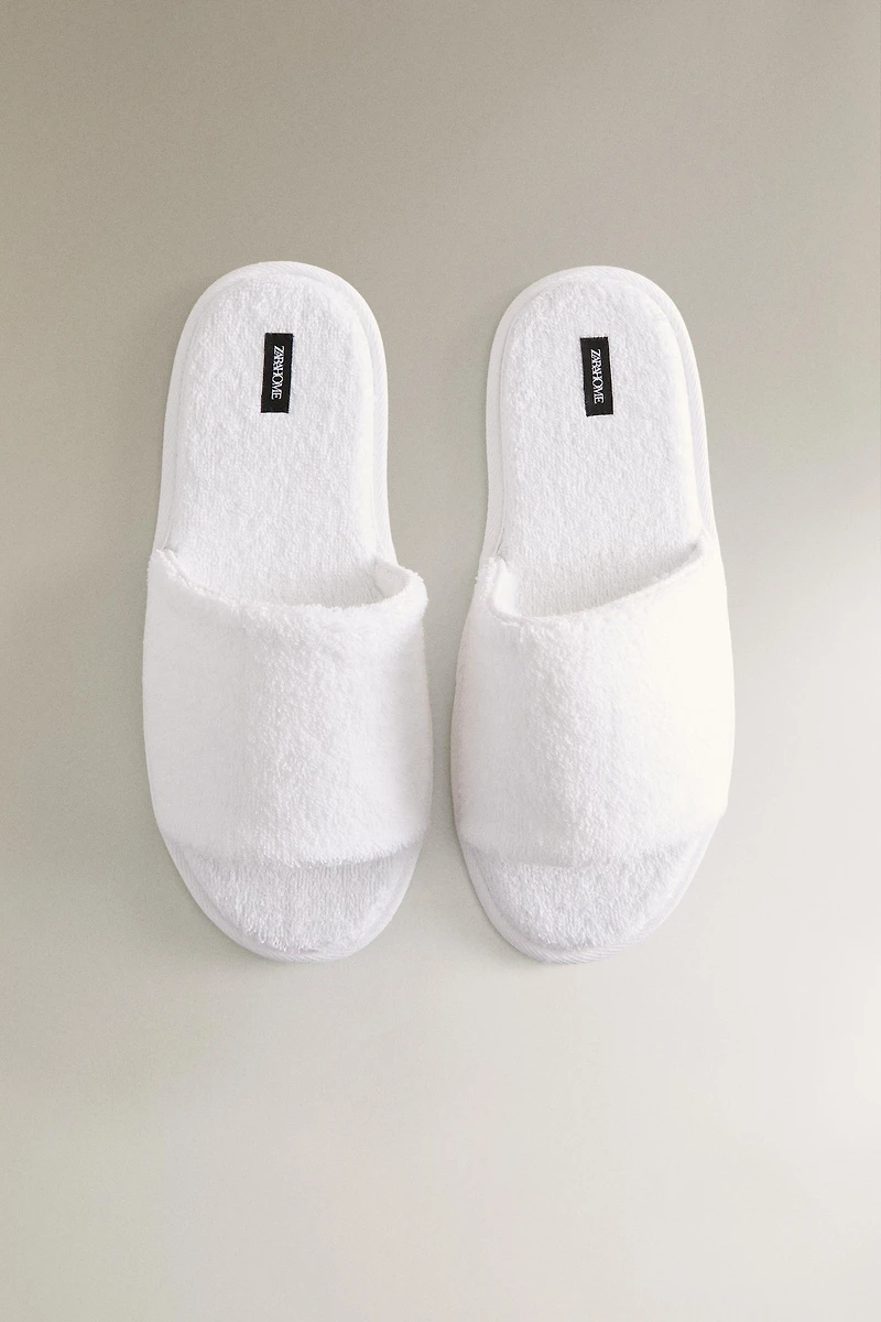 OPEN TERRY BATHROOM SLIPPERS
