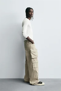 PANTALON CARGO EN DENIM À POCHES