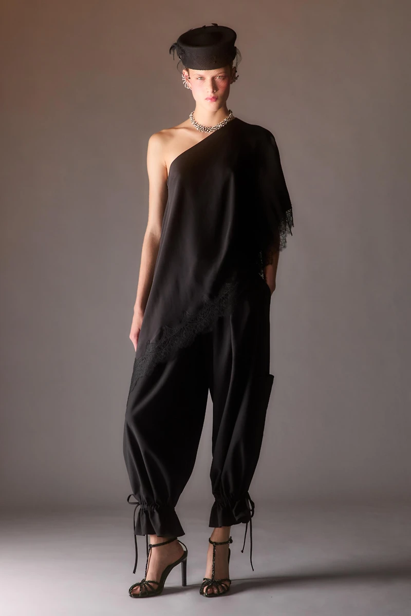 SPARKLY CHOKER NECKLACE