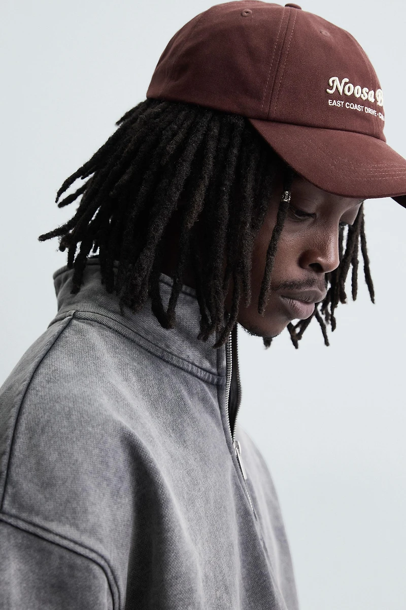 EMBROIDERED TEXT CAP