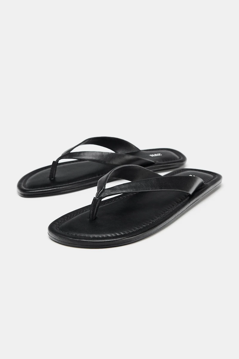 FLAT LEATHER SANDALS
