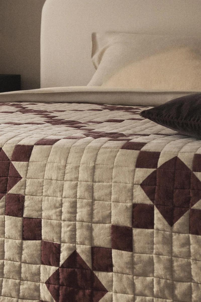 CHRISTMAS PATCHWORK QUILT