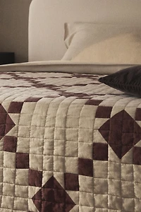 CHRISTMAS PATCHWORK QUILT