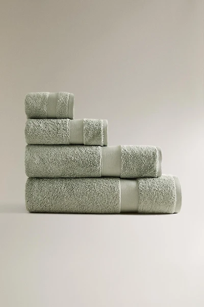 PREMIUM COTTON BATH TOWEL