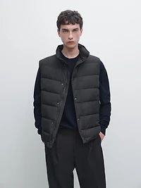 Water-repellent puffer gilet with down blend