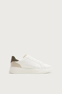 HEEL DETAIL SNEAKERS