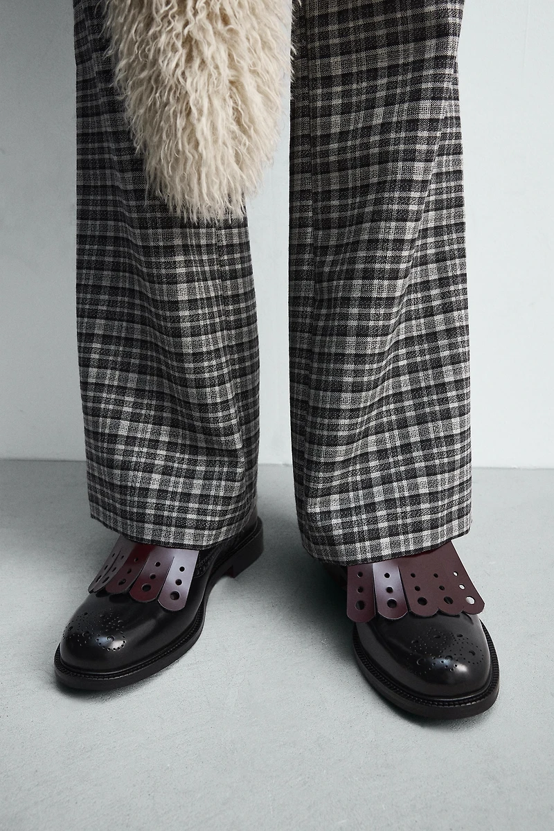 CHAUSSURES EN CUIR HARRY LAMBERT FOR ZARA X DISNEY