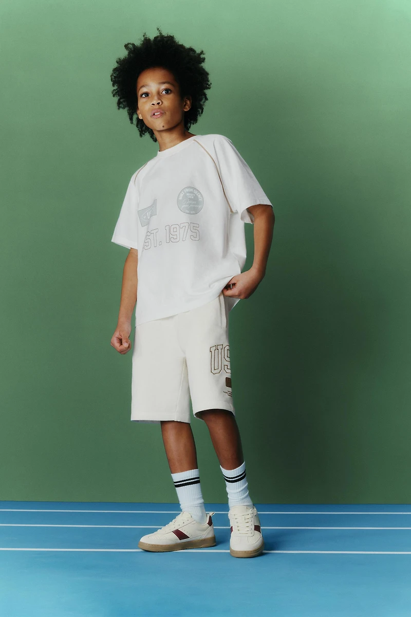 PLUSH JOGGING SHORTS