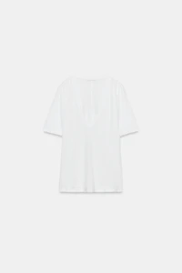 FLOWY V-NECK T-SHIRT